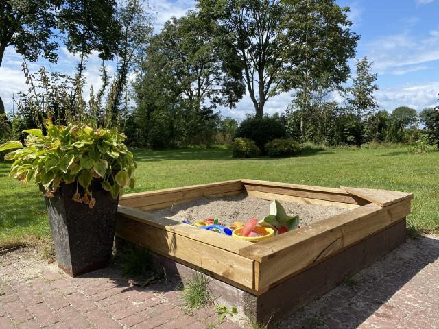 kinder activiteiten meerehoeve mill Zandbak voor kinderen in de tuin - De Meerenhoeve